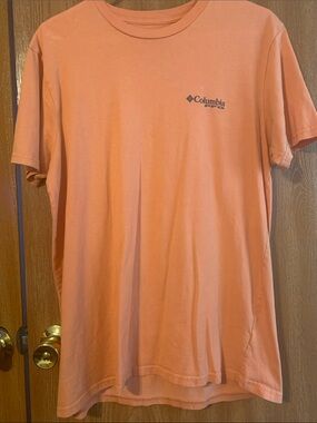 Columbia Men’s Short Sleeve Tee — Peach/Coral